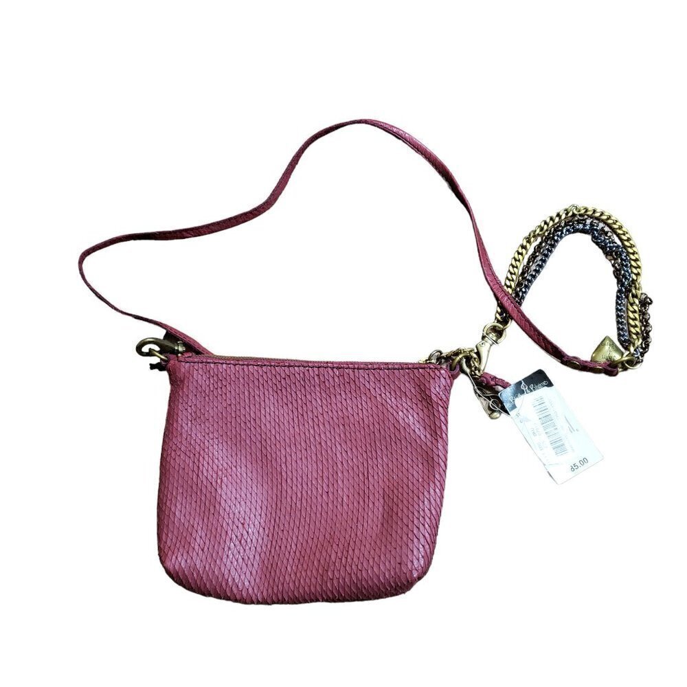 Rhythm and Rhymes Textured Sling Bag Purse Crossbody w/ Heart Charm Red NWT
